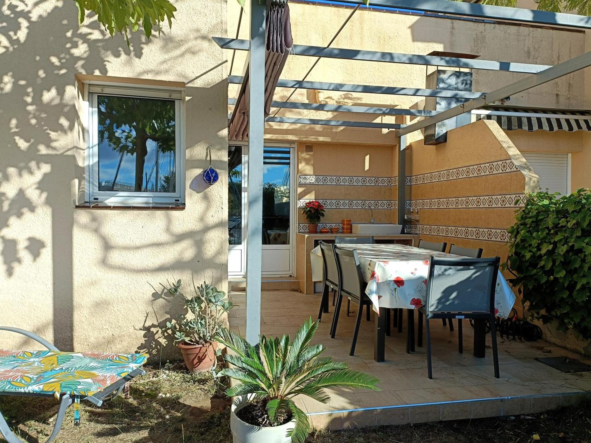 Global Immo 6023 Port Estrella Vakantiehuis *